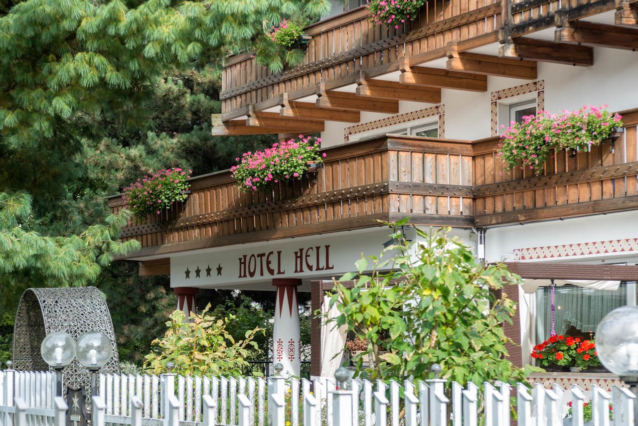 Hotel Hell Ortisei Kültér fotó